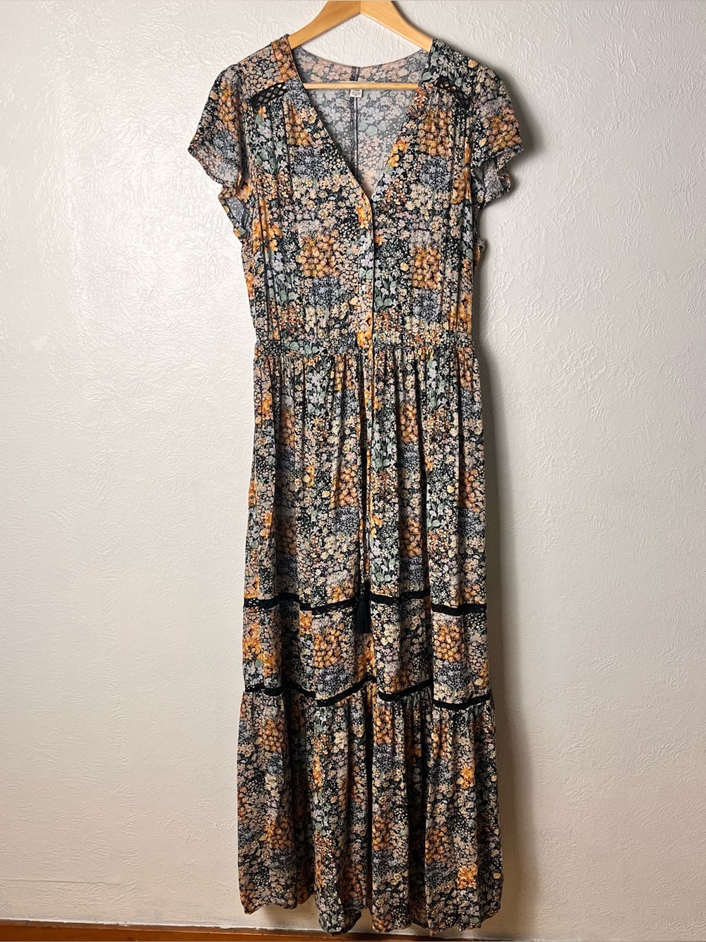 American Eagle Tiered Floral Maxi Dress Large Bohemian Cottagecore